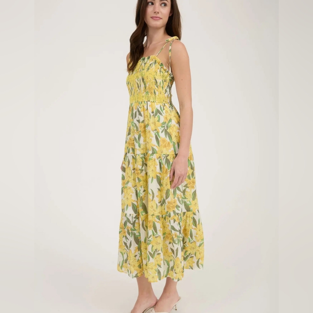 Blu Pepper Floral Smocked Spaghetti Strap Tiered Midi Dress Small